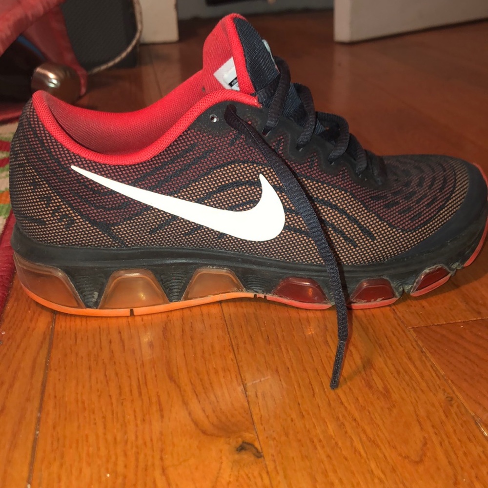 Nike tailwind 6